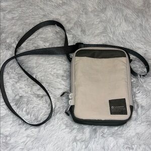lululemon athletica Easy Access Crossbody